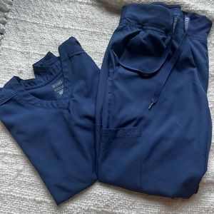 NAVY MEDCOUTURE SCRUB SET